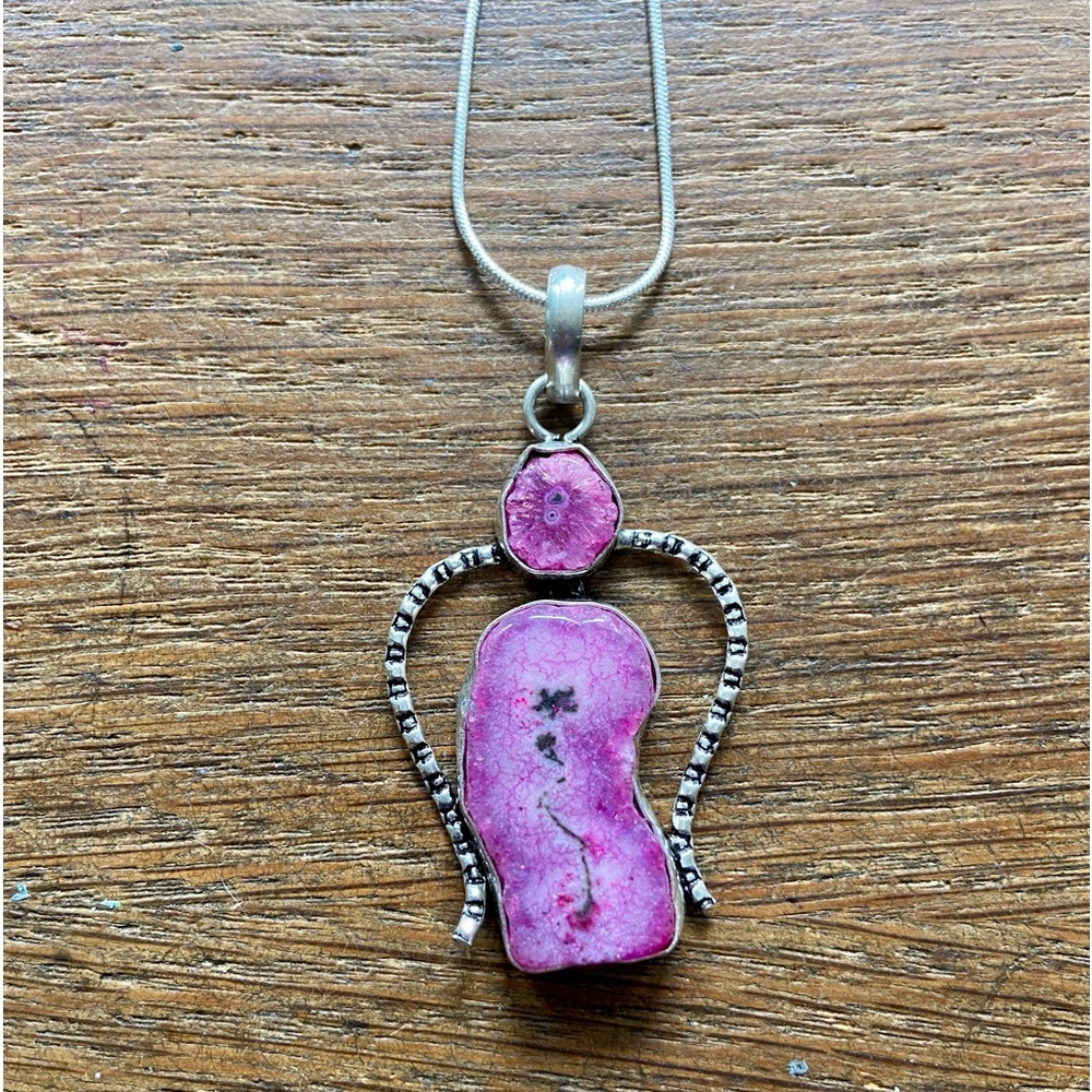 Pink solar quartz gemstone necklace NWT